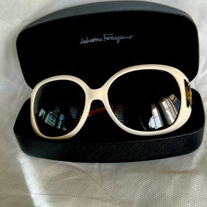 Salvatore feragammo sunglasses
